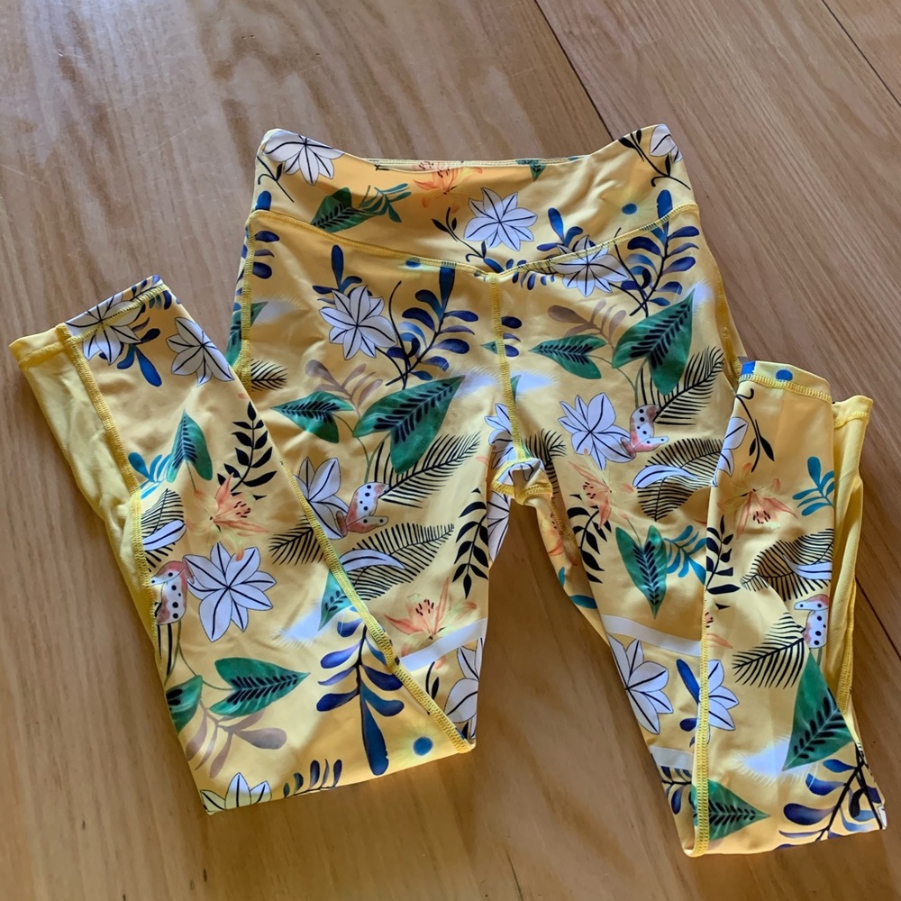 ZYIA Active Floral Print Leggings - Yellow and Blue.